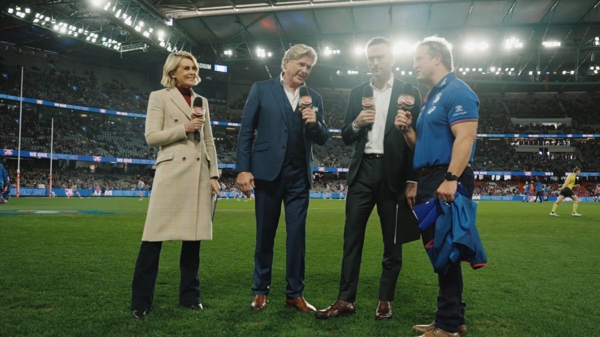 25 FOX FOOTY TALENT 3073