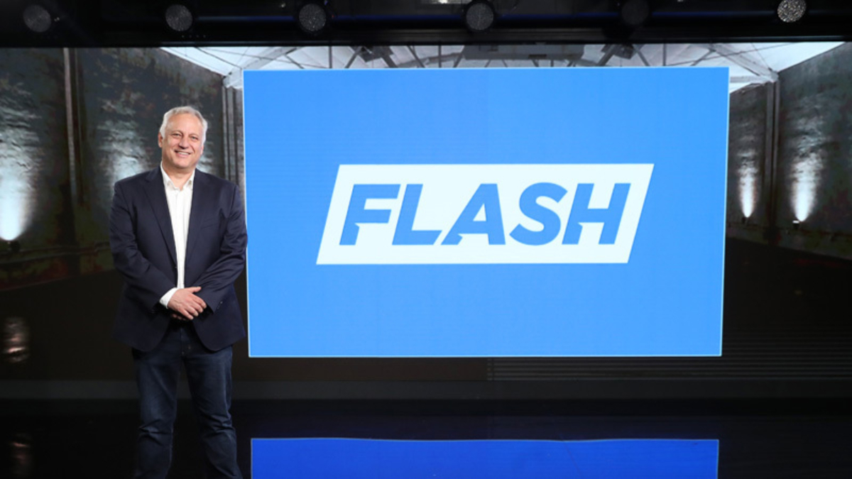 Flash news streaming